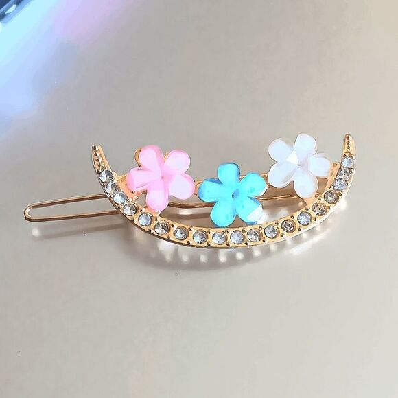 2/$21 Two Piece Heart Moon Hair Accessory Set - Picture 2 of 10